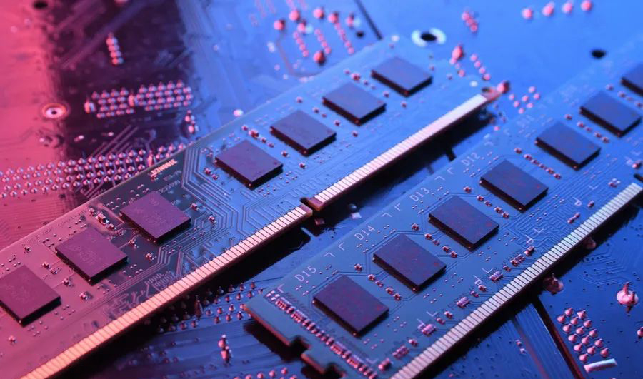從DDR4退場到DDR5/HBM接力：存儲芯片產(chǎn)業(yè)正經(jīng)歷怎樣的一場洗牌？